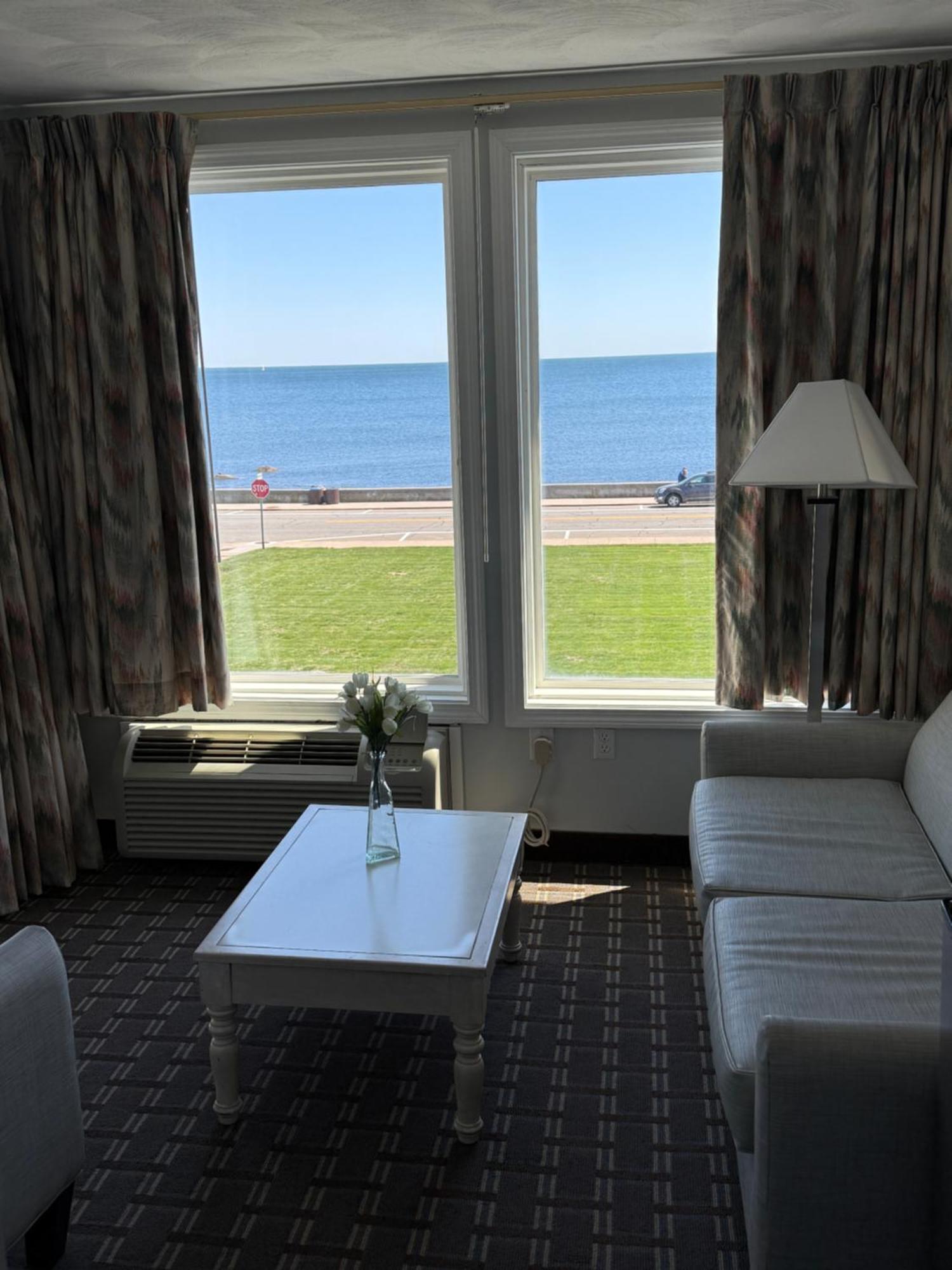The Atlantic House Hotel นาร์รากันเซตต์ ภายนอก รูปภาพ