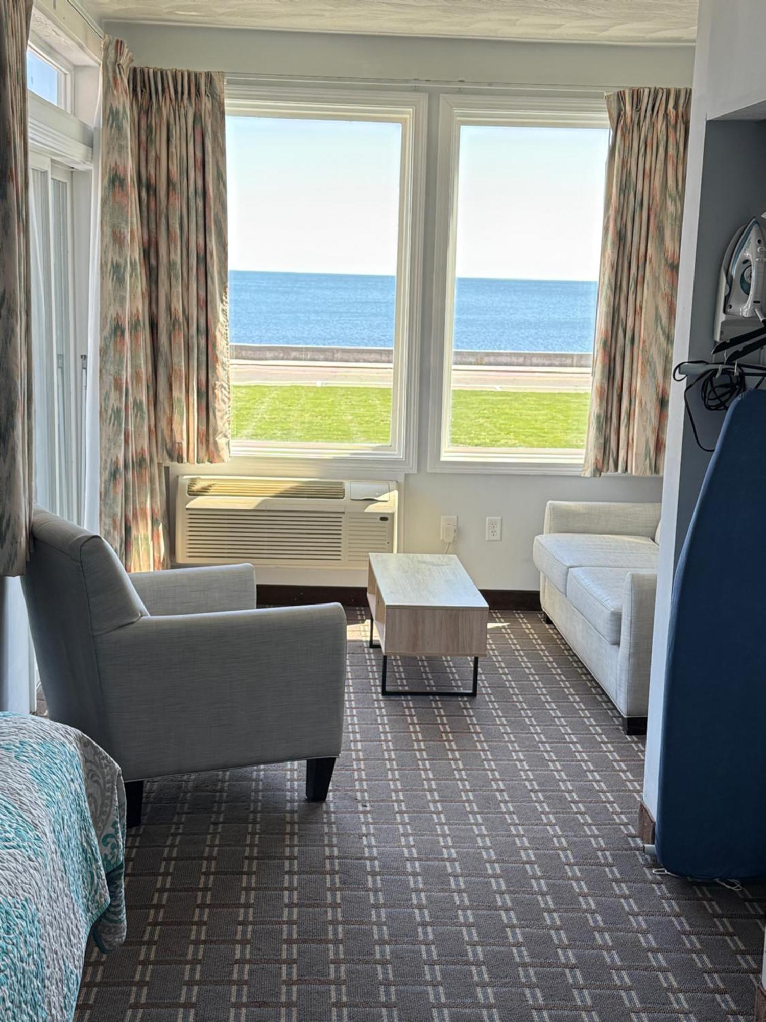 The Atlantic House Hotel นาร์รากันเซตต์ ภายนอก รูปภาพ
